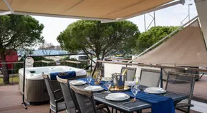 Floating House Royal Blue Portorož - Image 3