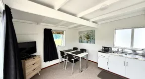 Picton's Waikawa Bay Holiday Park - Image 2