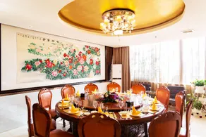Oriental Bright Moon Holiday Hotel - Image 4
