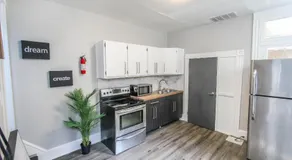 ☆☆ Modern Coed Dorm In Reading ☆☆ - Image 3