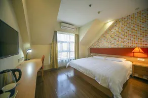 Home Inn Nanjing Andemen Metro Station - Image 3