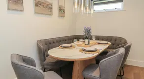 Pine Lodge - Image 4