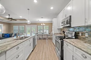 Charming Retreat, a Short Walk to Laguna Beach, with Room for 10! - Image 2
