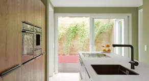 HOMEFY - Luxury Bungalow - Image 5