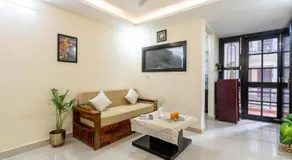 Homlee-Jumbo 1BHK-2AC-Kitchen-Lift-Parking-Tapovan - Image 3