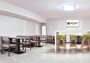 Jtour Inn Xianning Chongyang Taoxi Avenue - Image 4