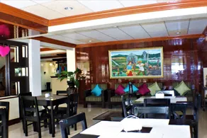 ZEN Rooms Vest Grand Suites Bohol - Image 3