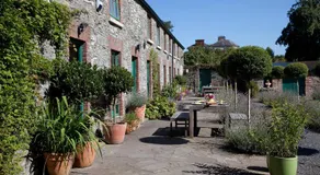 The Stable Yard House at Burtown House & Gardens - Image 5