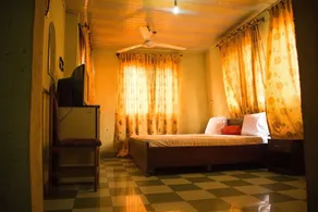 Amenze Guest House - Image 2