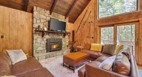 ⛰⛵️⛱Mt. Maplewood Lodge❤️Seasonal Specials ☆Poconos☆Cabin☆Hot⛷Tub☆Game Room☆ - Image 2