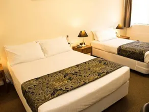 Garden City Motor Inn - Image 2