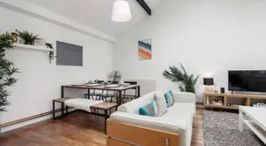 2 Bed Northern Quarter Loft Conversion City Centre - Image 5