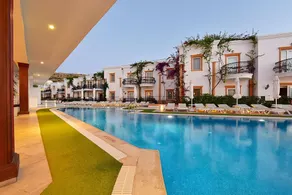 Tropicana Beach Hotel - Image 3