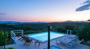 Casa totalmente equipada con jardín, piscina y terraza | Vistas al mar - Image 2