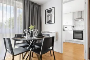 Luxurious 2BR Flat FREE parking North London - Image 2