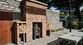 Ivanhoe Inn and Hotel - Image 5