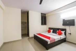 Hotel O Royal Residency - Image 2