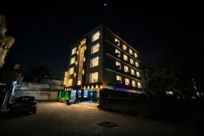 Hotel Royal Dot Managed By Sitara Group, Haridwar #private parking - Image 5