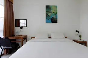 The Nest Hotel - Image 2