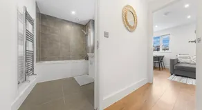 Stylish Stay Nine Elms Vauxhall 1 Bedroom Apartment near London Eye - Image 4