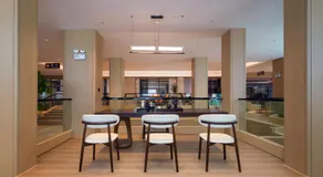 Zhangjiajie Huan Sha Ju Hotel一Newly opened in 2026 一robot service一coffee bar 一24 hour ice supply一free washing machine and dryer 一close to East Gate Ticket Office一Baofeng Lake一Huanglong Cave Scenic Area - Image 5