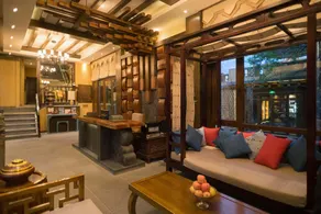 Shangri-La Moon Tibetan Boutique Hotel - Image 4