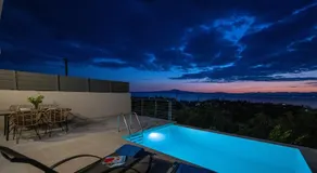 A V Luxury Apartments with Private Pools - Image 3