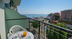 Hotel Bristol - a 30 mt dalla spiaggia - Image 3