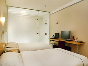 Xite Business Hotel - Image 4