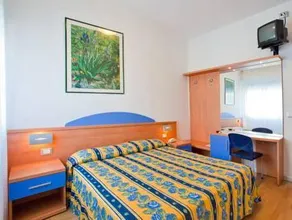 Hotel Riviera - Image 5