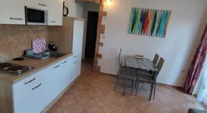 Apartmani Memić 100 m do plaže, APARTMENTS MEMIĆ ONLY 100M FROM BEACH - Image 2
