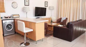 Lancers Inn Hotel - Image 2