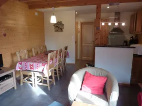 Cosy chalet in Liezey with countryside views - Image 5