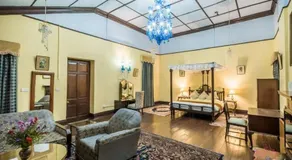 Balrampur House Heritage Hotel - Image 2