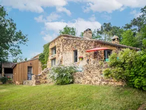 Casa vacanze a Mazeyrolles con giardino - Image 4