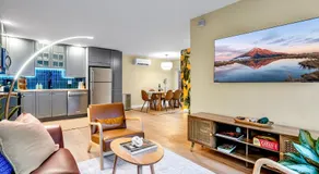Emerald Sahalee - Capitol Hill -3 bedrooms with free parking - Image 2