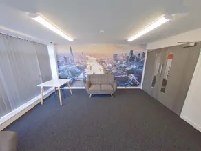 Signature House - Contemporary Studios in Coventry City Centre, free parking, by COVSTAYS - Image 3