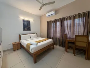 Hotel Serenity - Image 2