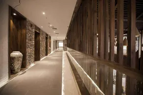 Slanting Lane Hotel - Image 2