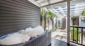 Yallingup Lodge Spa Retreat - Image 2