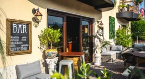B City Hotel Bardolino - Image 3