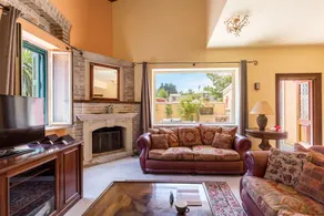 Moraitis Mansion - Image 2