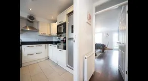Spacious Chessington home with parking & garden - Image 5