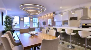 Yulux Old Montreal luxurious apartments - Image 2