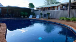 Ruthven Street Motor Inn - Image 4