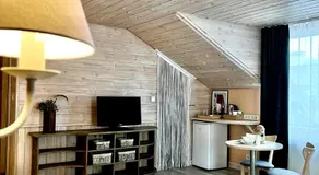 Agate Hotel - Image 2