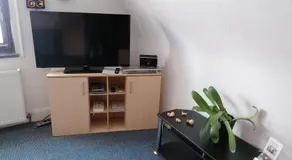 Großes Gästezimmer mit Kühlschrank - Image 4