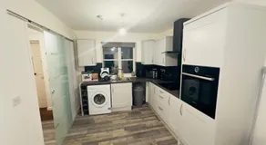 Comfortable Double Rooms in a Beautiful House - Image 4