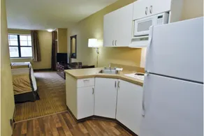 Studio 6 Suites Seattle Kent WA - Image 5