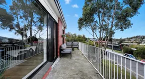 Mountain Views in a Quiet Neighbourhood also Close to CBD - Image 4